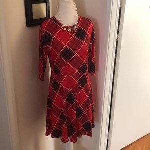 Cute black/red/white midi dress!